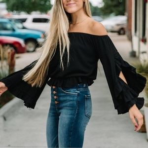 NWT Willow & Root Off the Shoulder Top
